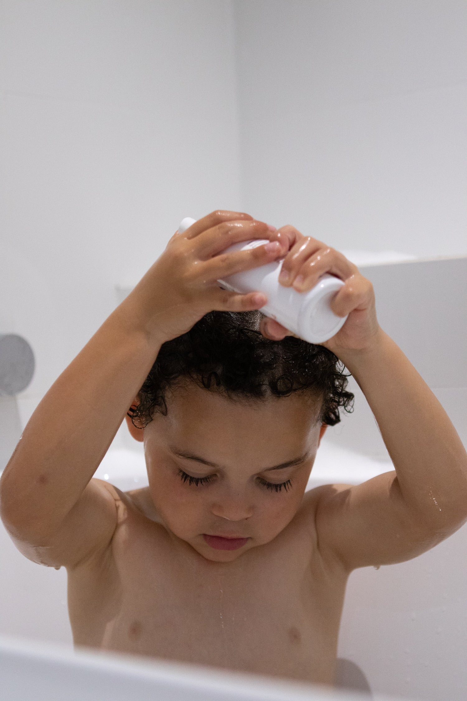 What Is the Best Detangling Spray for Curly Hair?